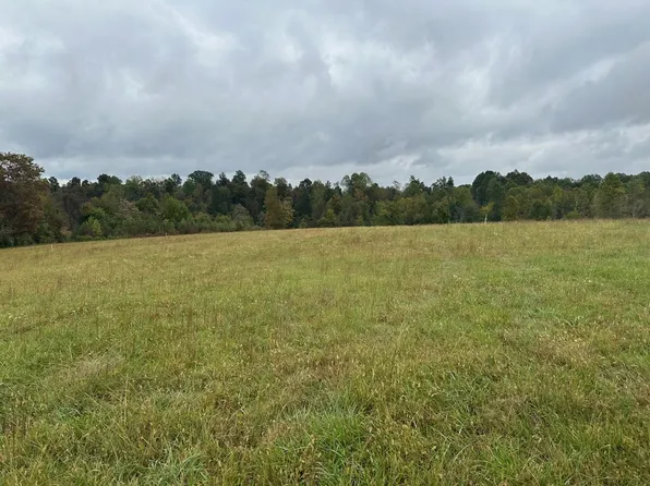 742 Nixon Rd, Red Boiling Springs, TN 37150