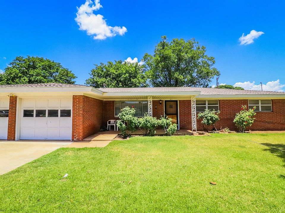 1st image of 211 Willowwood Ln