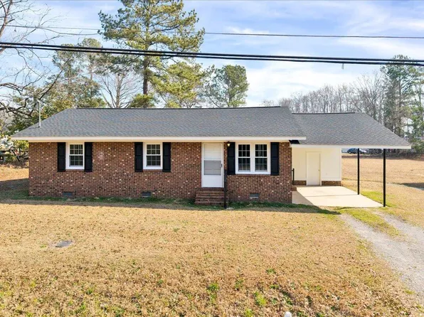 307 S Main St, Four Oaks, NC 27524