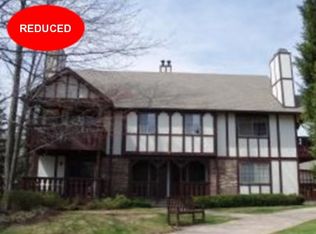 3715 Stowe Ln, Mahwah, NJ 07430