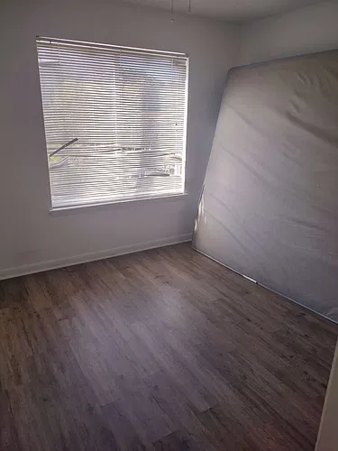 1221 University Ct #204 Photo 1