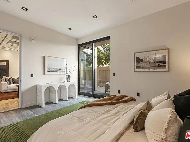 1021 N Ogden Dr #3 — Photo 16