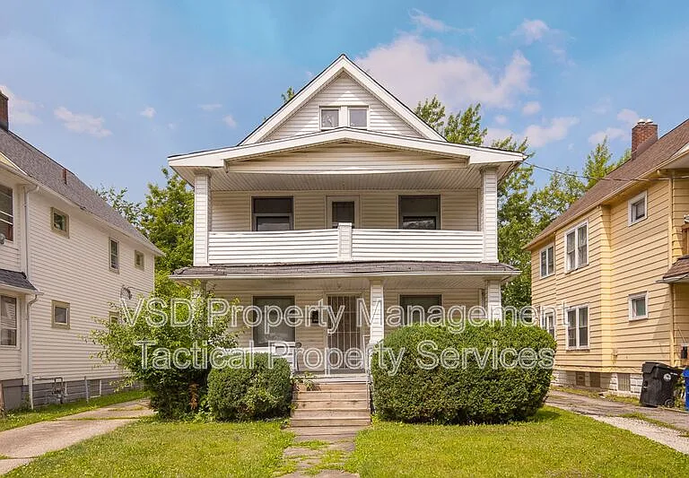 4024 E 143rd St #UP — Photo 1