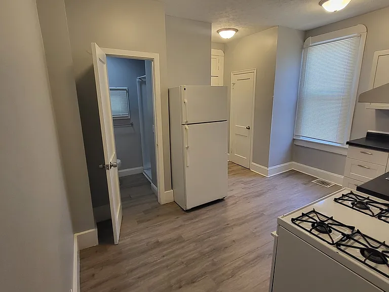 1038 N Tuxedo St #A — Photo 8