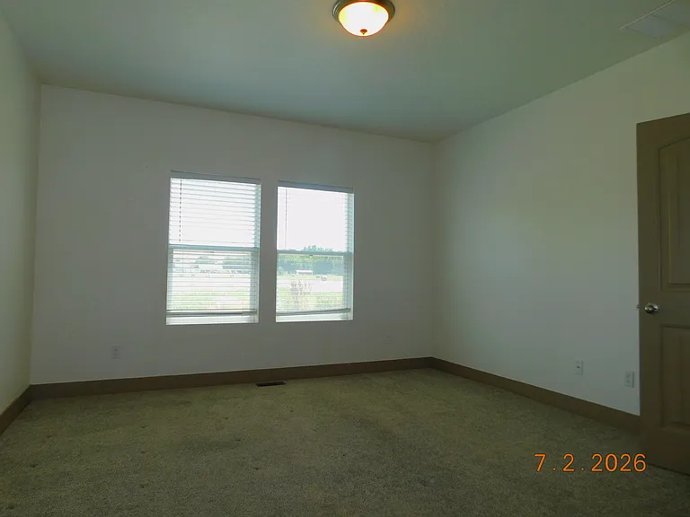 4039 Queen Anne Dr — Photo 5