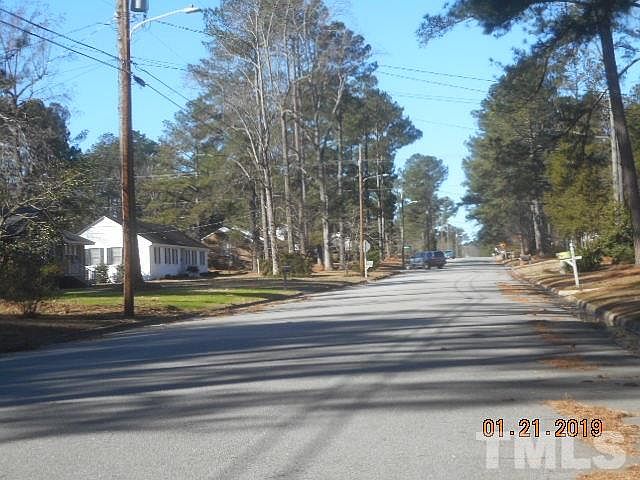 2nd image of 2925 Ridgecrest Dr