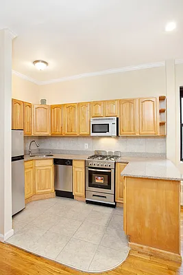 Rented by Douglas Elliman | media 8