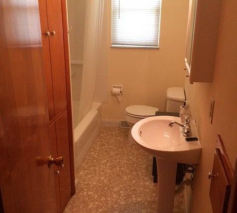 4th image of 1823 S Champion Ave