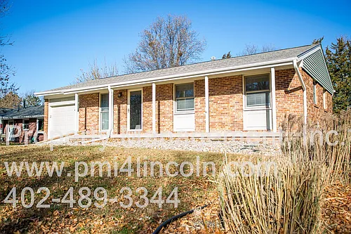 8030 N Hazelwood Dr Photo 1