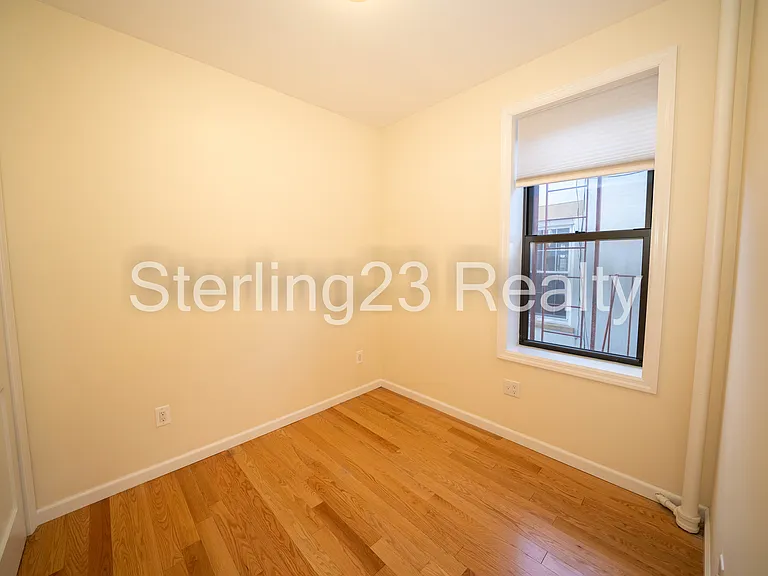 23-90 29th St #10 — Photo 7