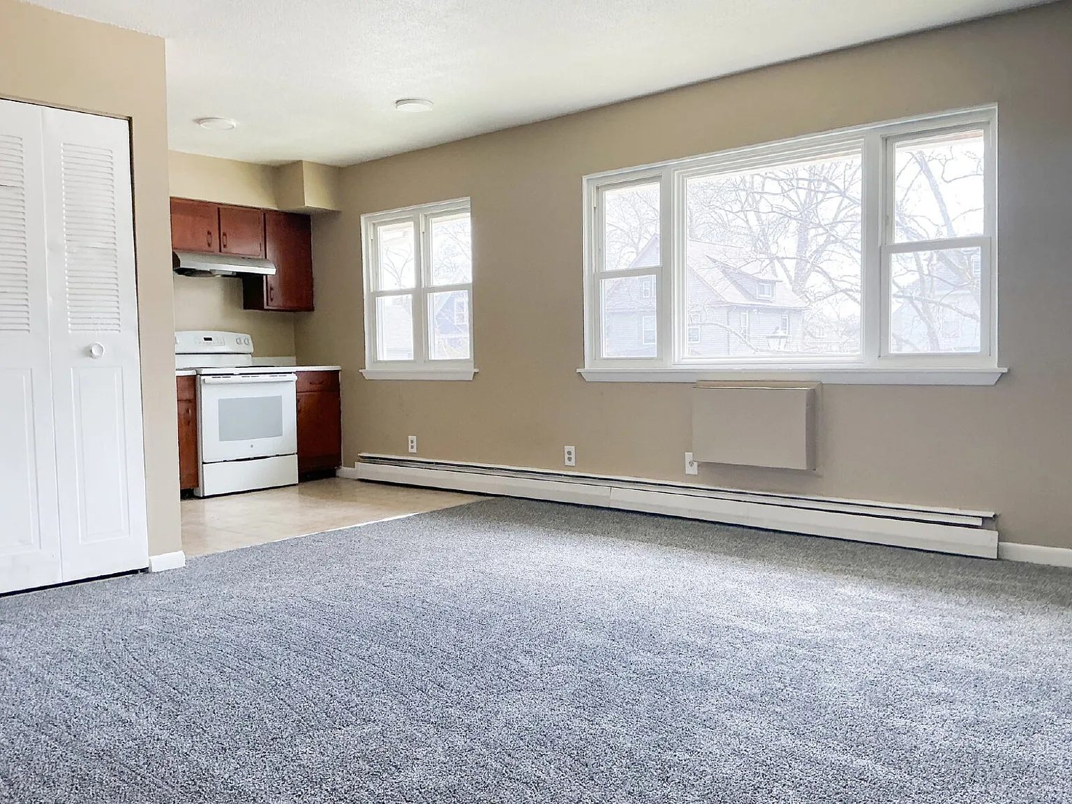 1 bed, 1.0 bath, 1000 sqft, $1,150 — Photo 1