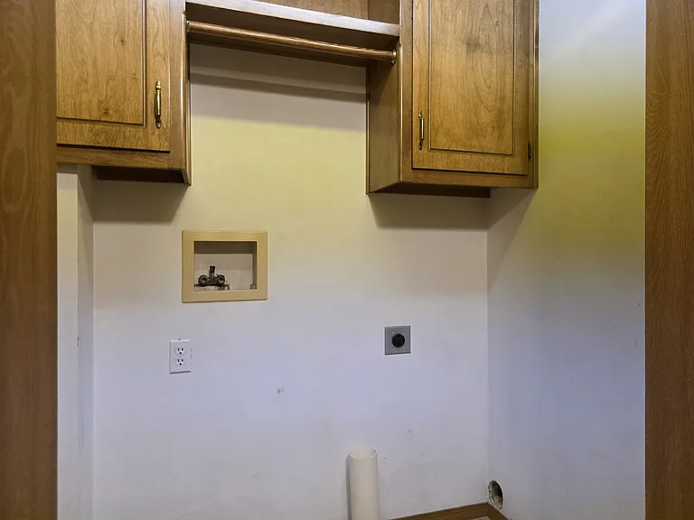 1600 E Tracia Ln — Photo 6