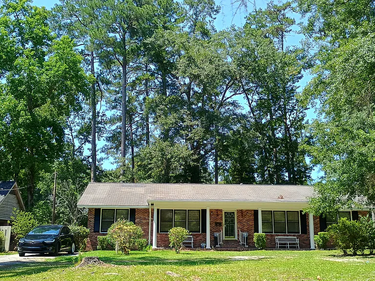 340 Brookside Dr — Photo 6