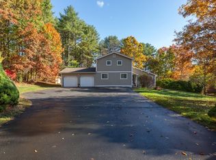 2 Jefferson Dr, Londonderry, NH 03053