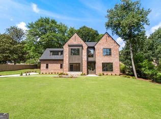 3711 Mountain Cove Rd, Snellville, GA 30039