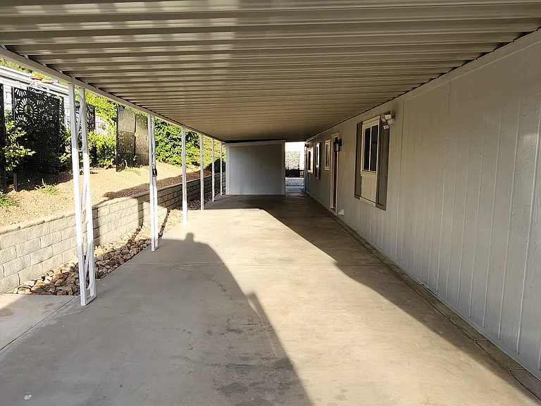 Rosedale Dr — Photo 37