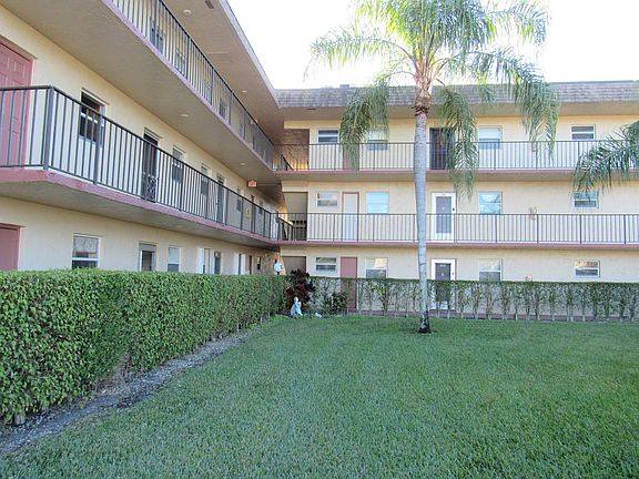 2nd image of 715 Lori Dr APT 209