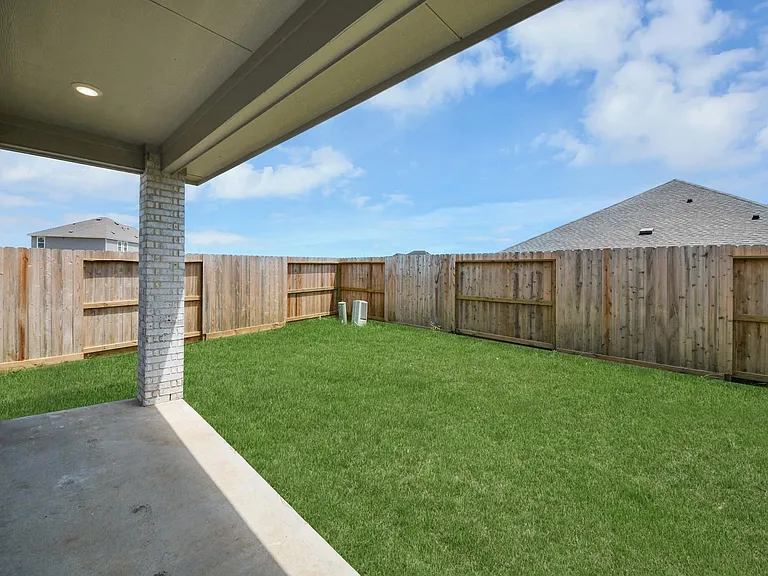 29515 Pondview Dr — Photo 7