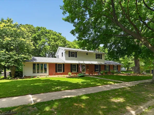 6602 Montclair Ln, Madison, WI 53711