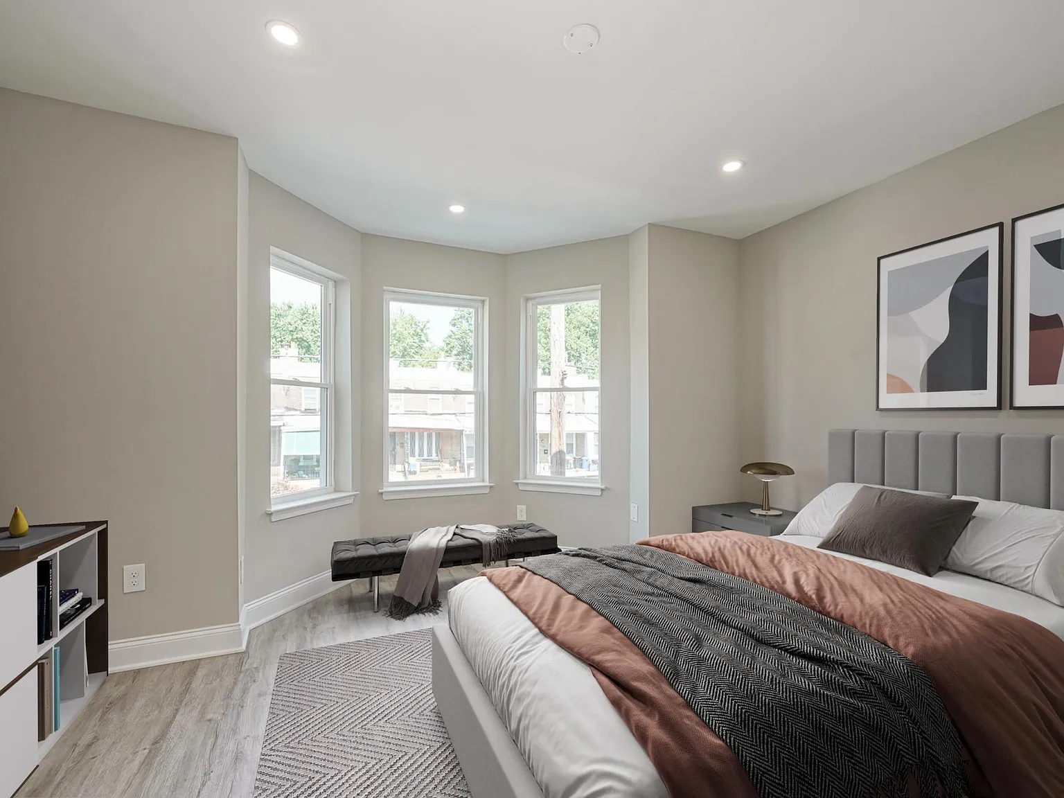 3 bed, 1.5 bath, 1260 sqft, $1,750 — Photo 3