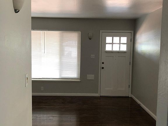 2nd image of 5137 Cabot Cir