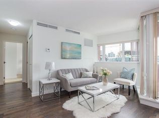 918 Cooperage Way #2301, Vancouver, BC V6B 0A7