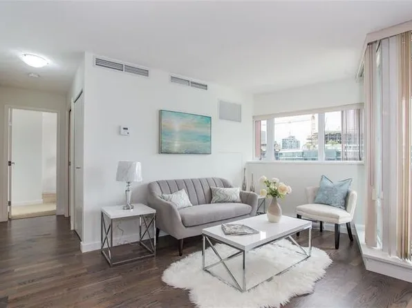 918 Cooperage Way #2301, Vancouver, BC V6B 0A7