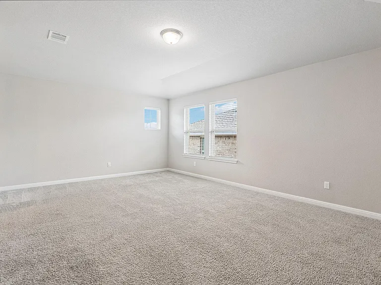 616 Sigourney Way — Photo 17