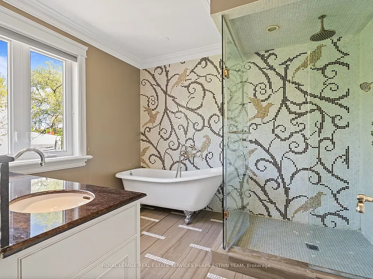 110 Parklea Dr — Photo 11