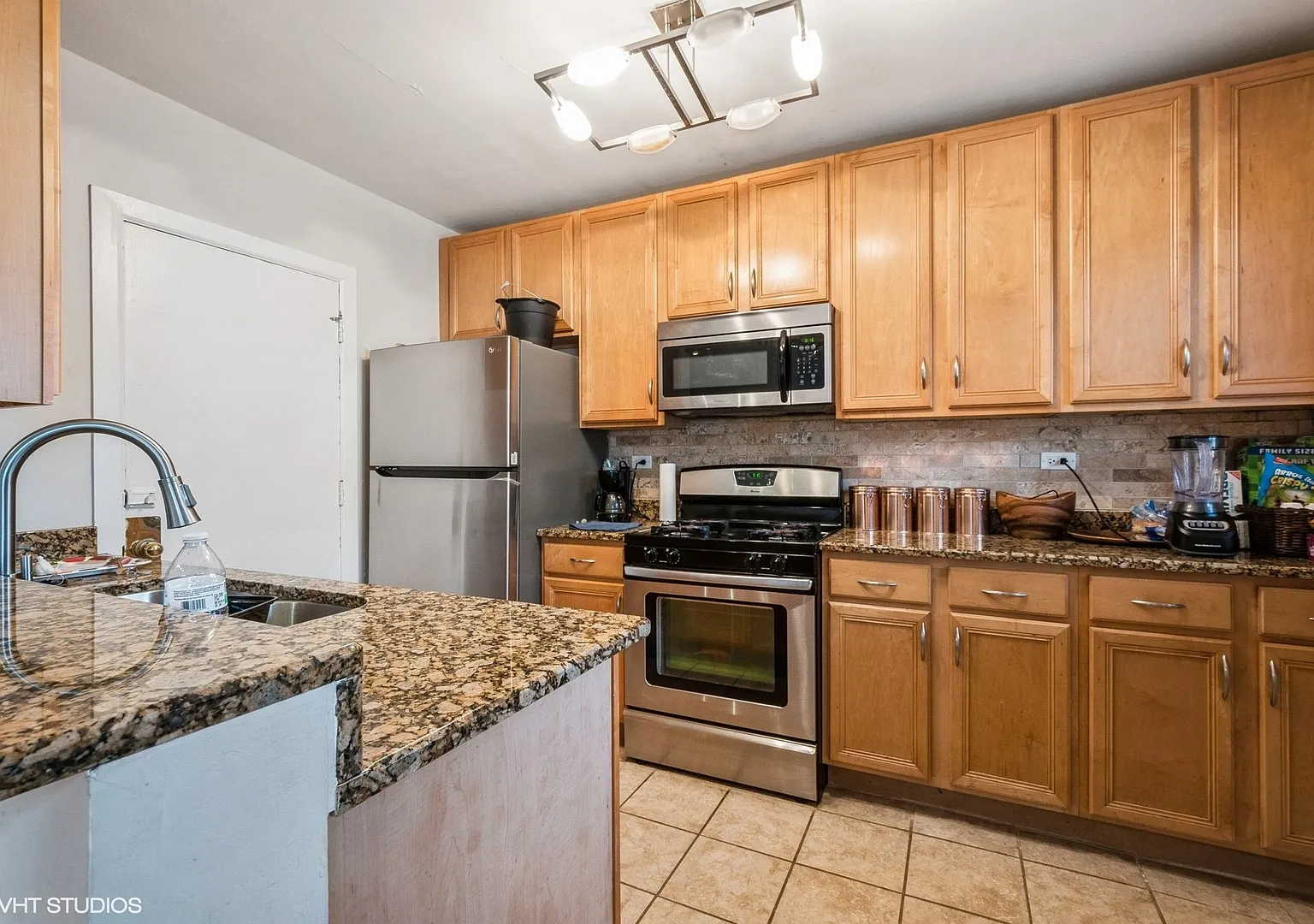 2 bed, 1000 sqft, $2,199 — Photo 4