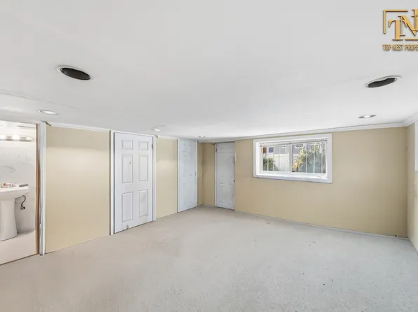 457 Beach 66th Street image 11 of 18