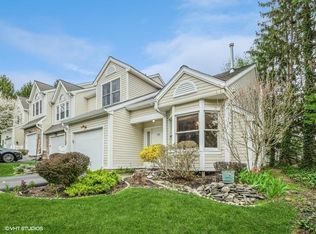 93 Spruce Ridge Dr, Fishkill, NY 12524