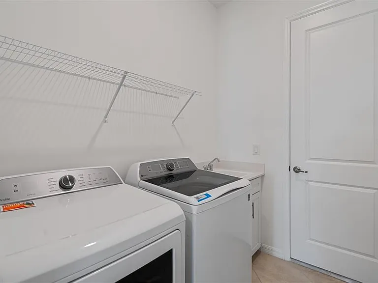 17118 Jadestone Ct — Photo 34