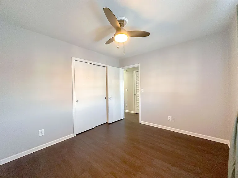 1326 S Elizabeth St — Photo 7