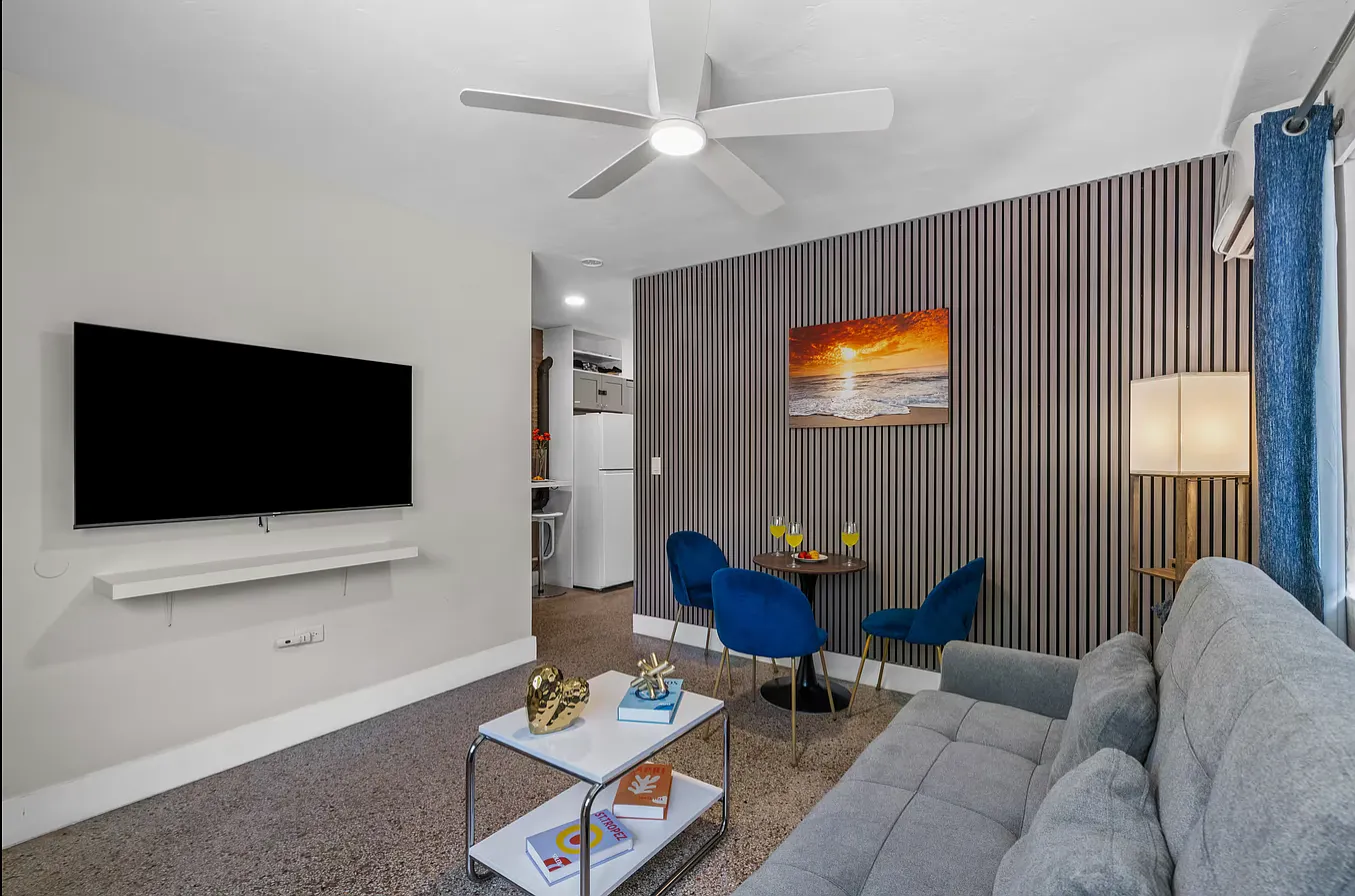1 bed, 500 sqft, $1,999 — Photo 2