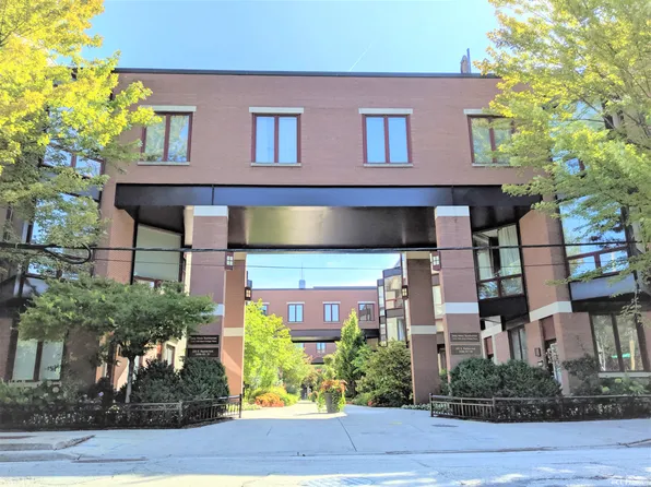 1236 W Cottage Pl #1236, Chicago, IL 60607