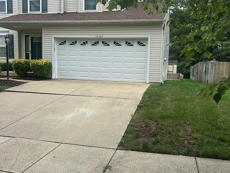 10983 Stella Ct — Photo 3