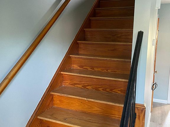 4th image of 2203 Bainbridge Dr