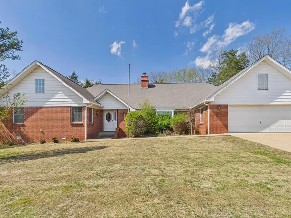 1738 Pinetree Ln, Mountain Home, AR 72653