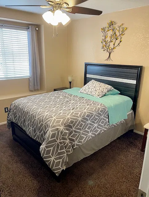 1 bed, 135 sqft, $899 — Photo 3
