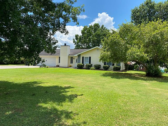 Front of House - Large side and back yard