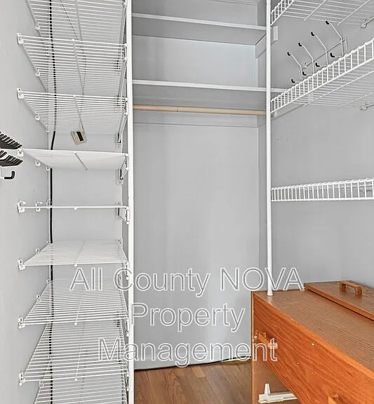 8108 Timber Valley Ct — Photo 26