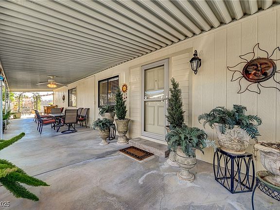 5th image of 3198 La Barca Ln