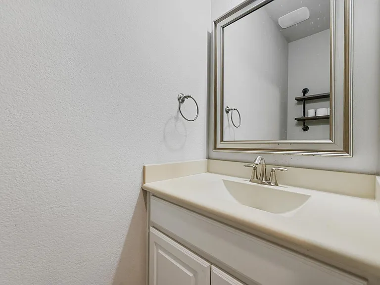 14336 Gatewood Ln — Photo 22