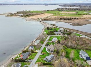 71 Driftwood Dr, Tiverton, RI 02878