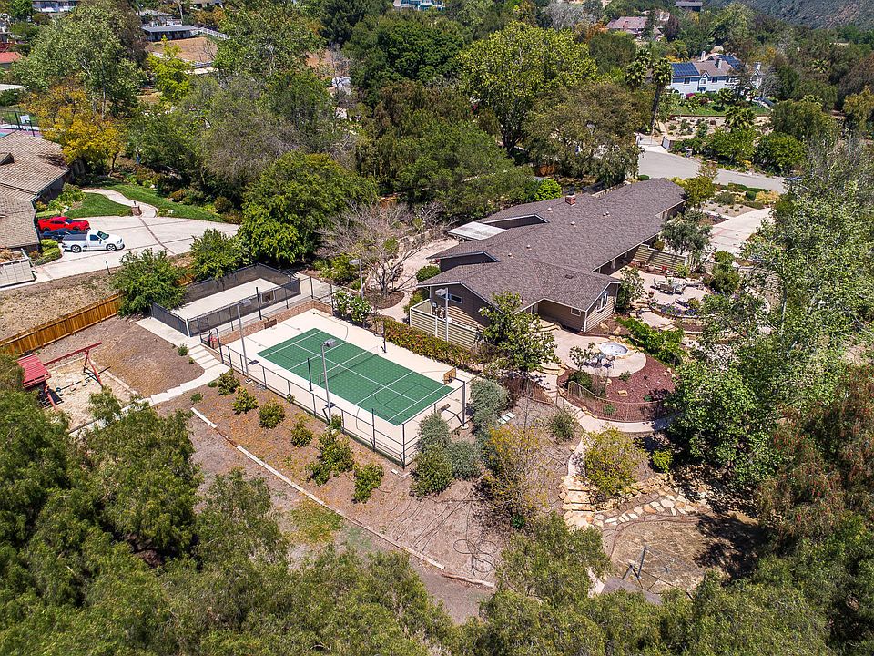 1st image of 2851 Los Fresnos Cir