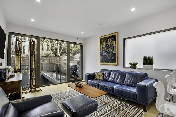 Rented by Compass | media 4