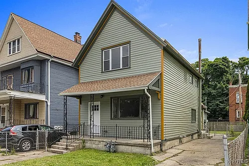 145 14th St Photo 1