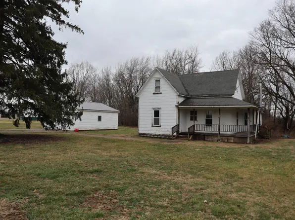 762 Flakes Ford Rd SW, Washington Court House, OH 43160