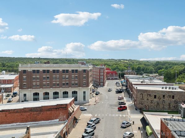 1715 Grandview Ave, Pawhuska, OK 74056